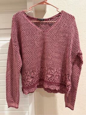 A. Byer Crochet Openwork V-Neck Sweater in Dusty Mauve Size XL
